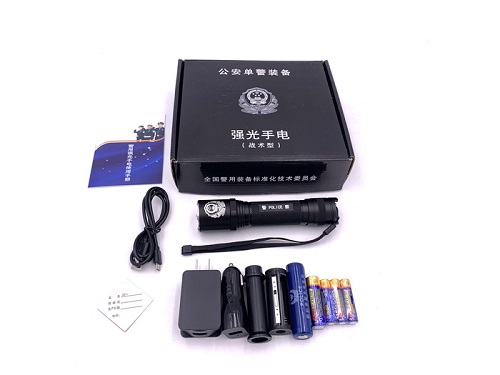 新標(biāo)警用強(qiáng)光手電、戰(zhàn)術(shù)型